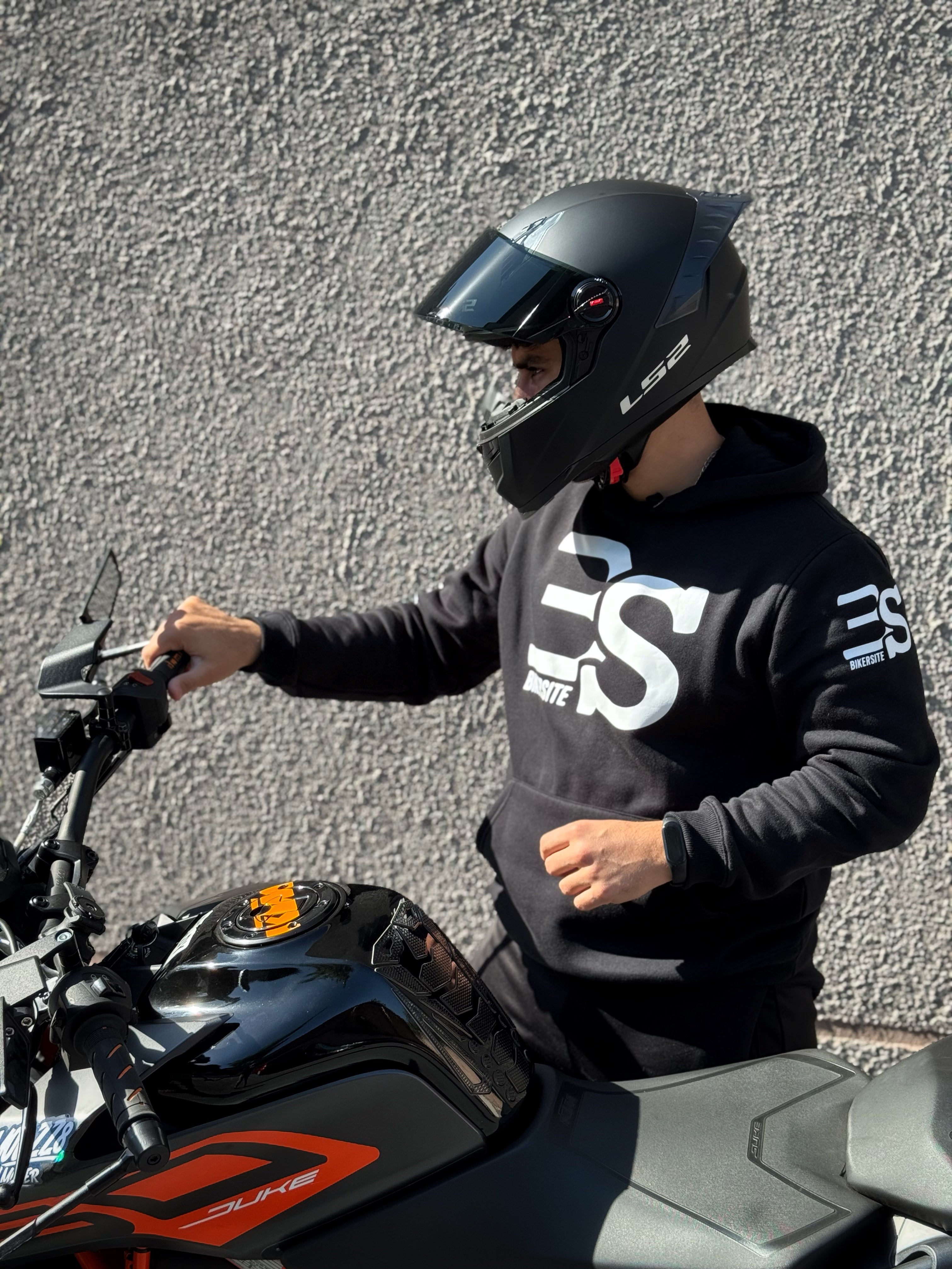 LS2 Cosmos Solid Black Mate- Ecer22.06 (+Mica Negra)