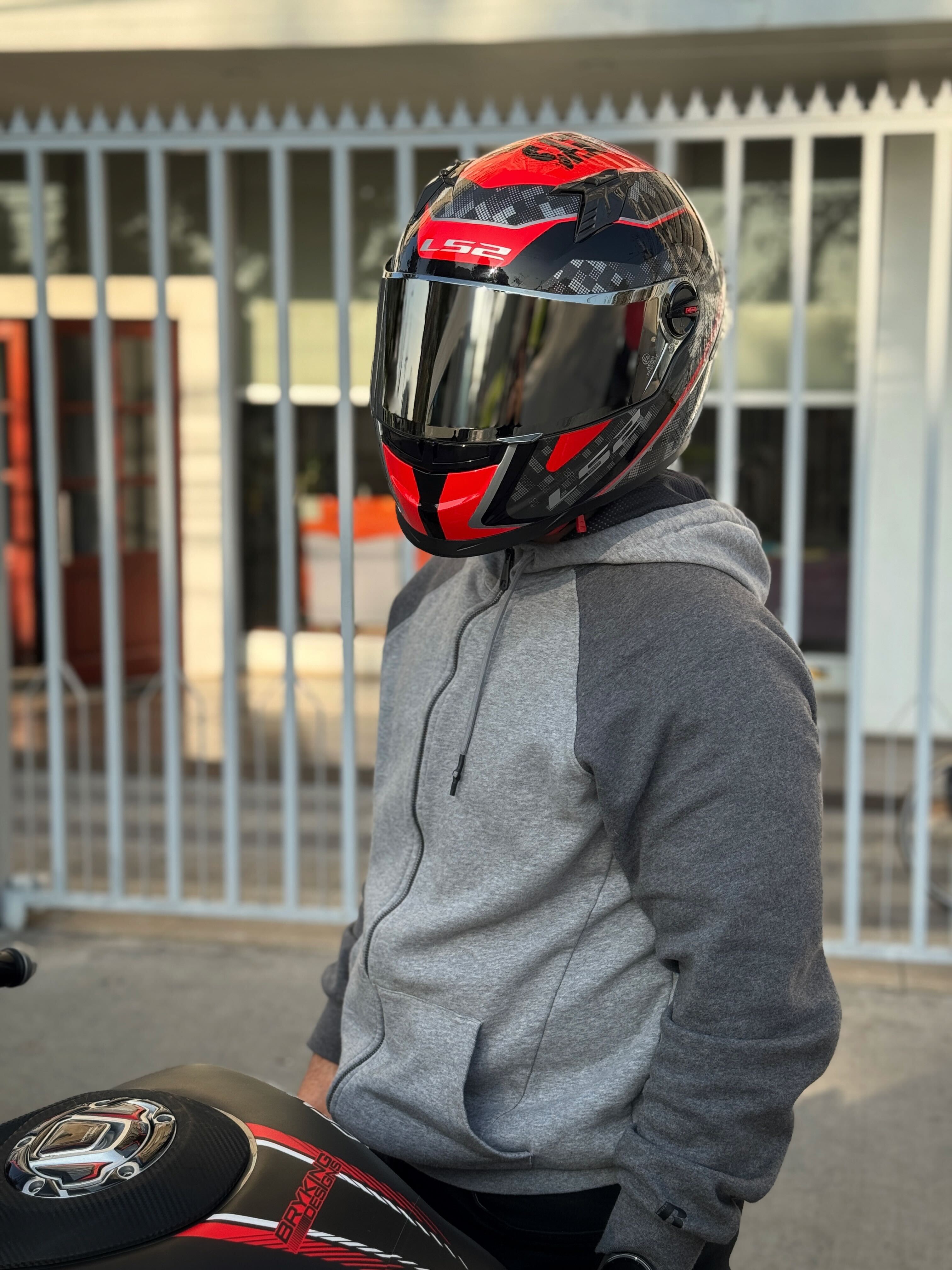 LS2 Cosmos Strike Gris Rojo- Ecer22.06 (+Mica Espejo)