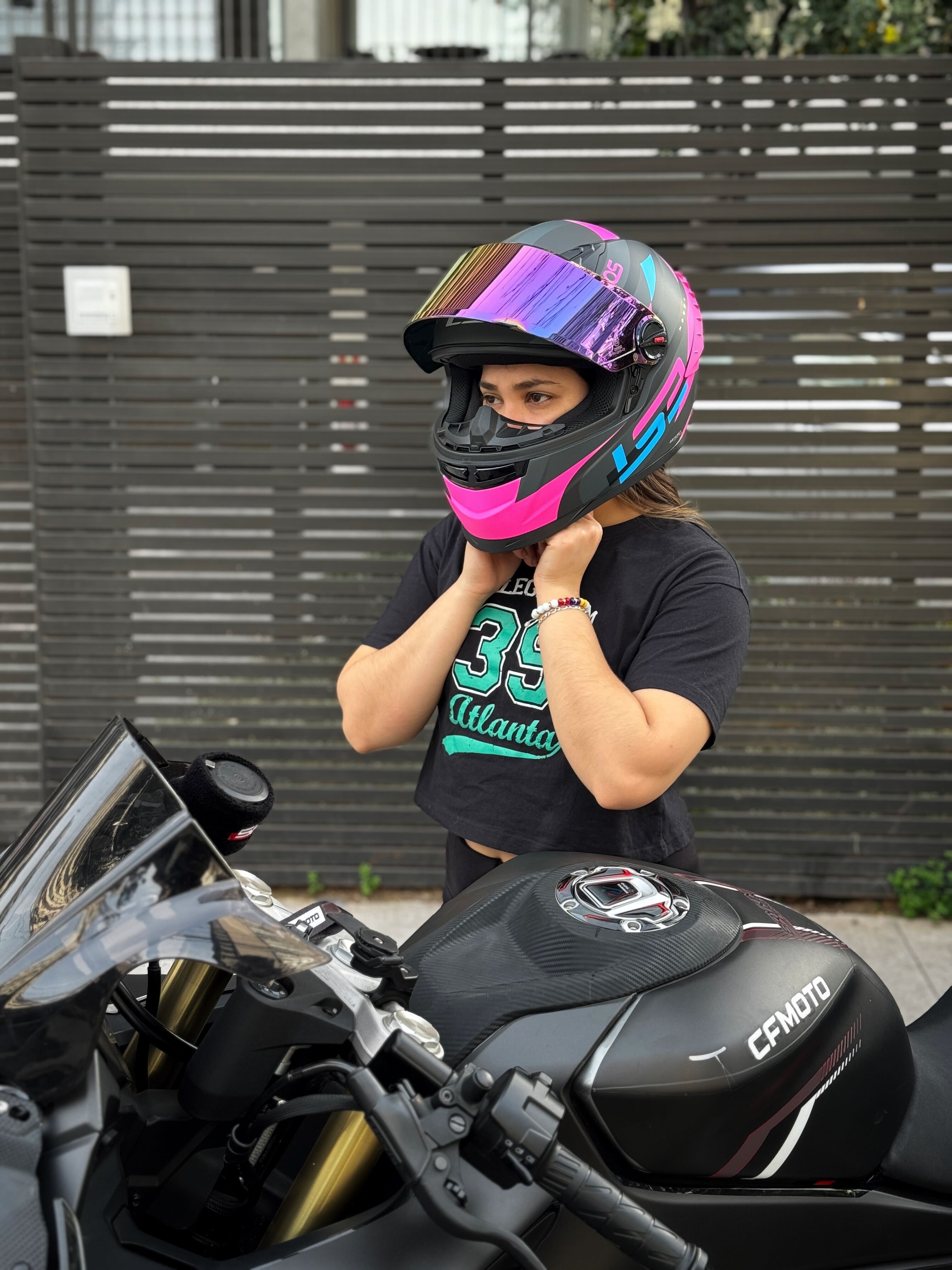 Modok Black Pink - Ecer22.06 (+Mica Tornasol)