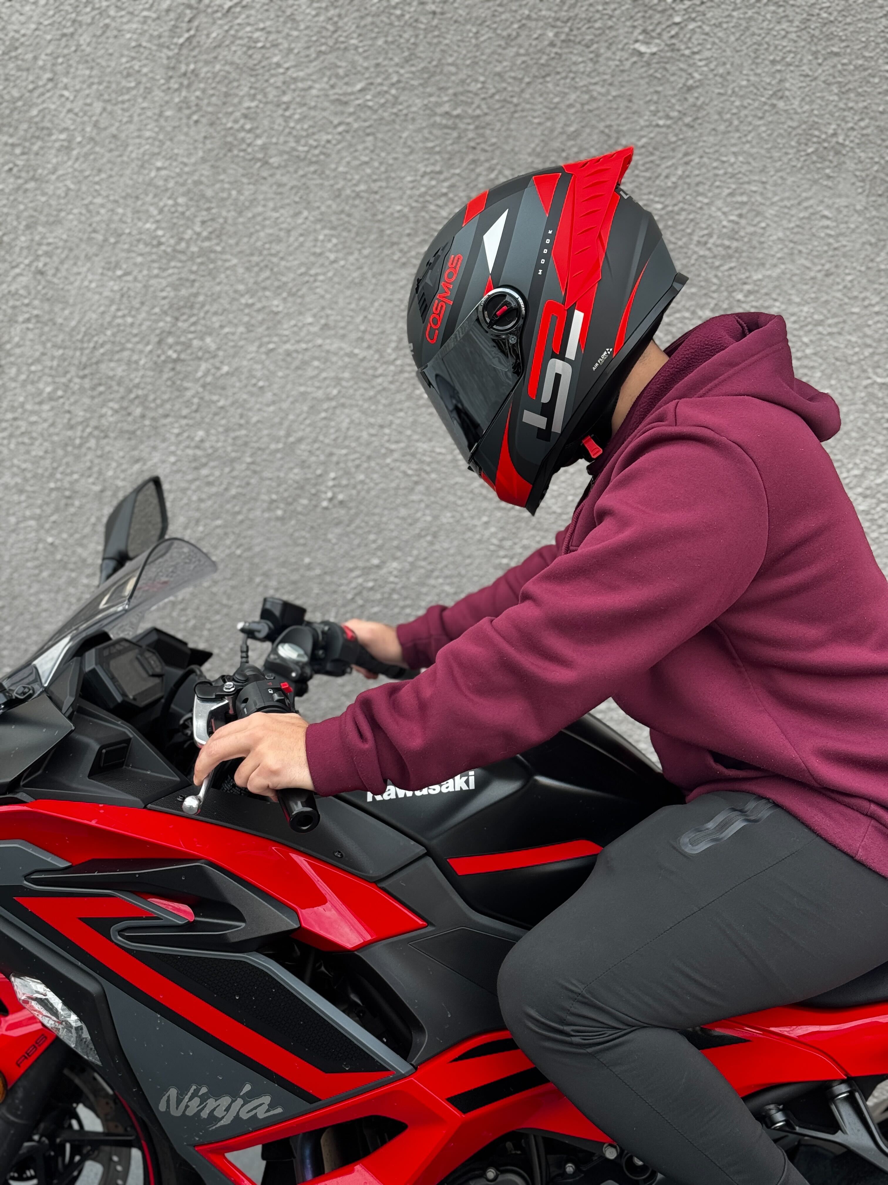 LS2 Cosmos Modok Gris Rojo- Ecer22.06 (+Mica Espejo)